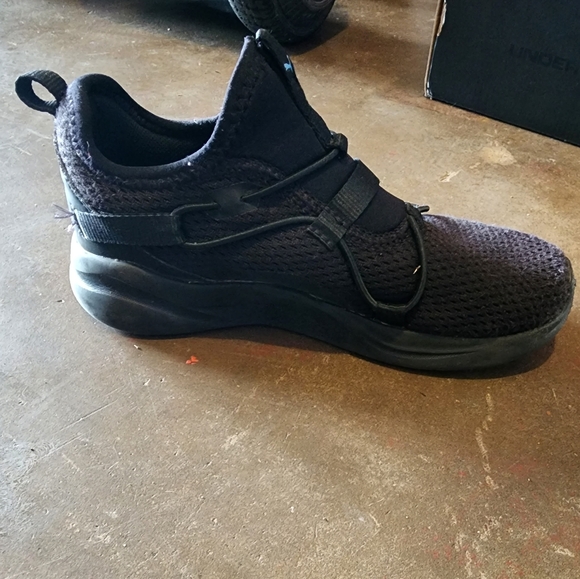 Kids Unisex Size 2C Puma Shoes - Picture 4 of 16